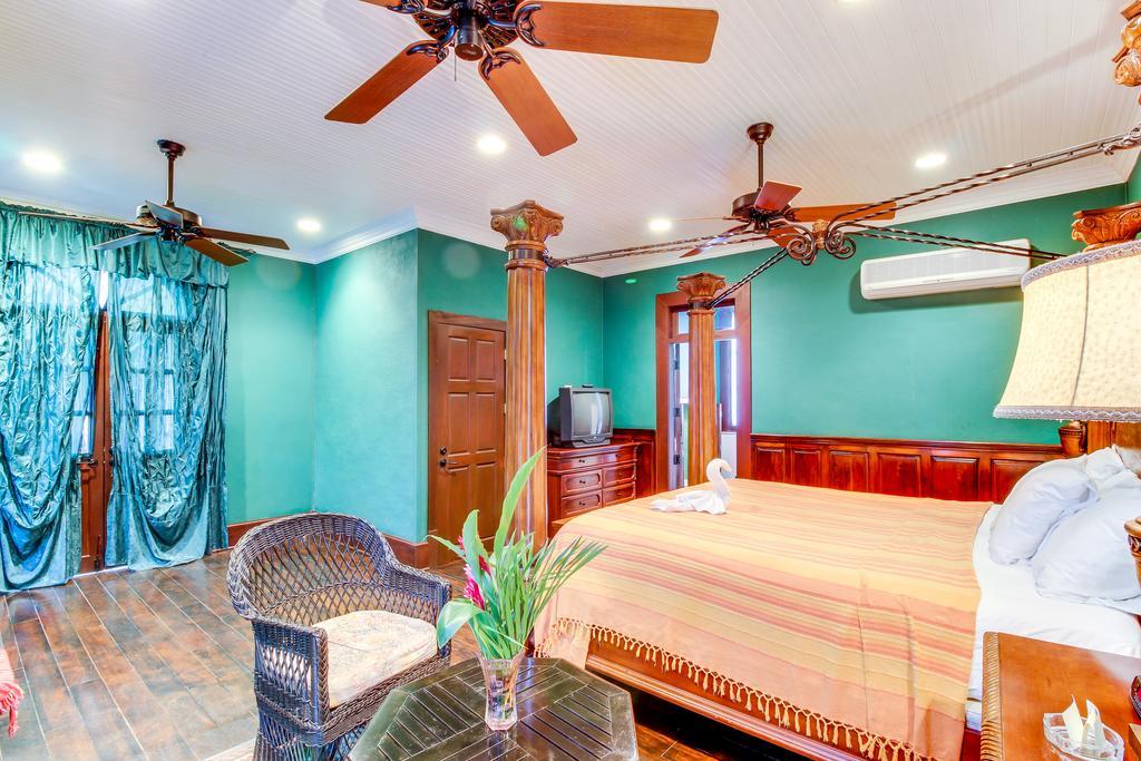 Colonial Suite @ Mahogany Hall 圣伊格纳西奥 外观 照片