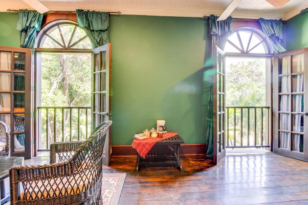 Colonial Suite @ Mahogany Hall 圣伊格纳西奥 外观 照片