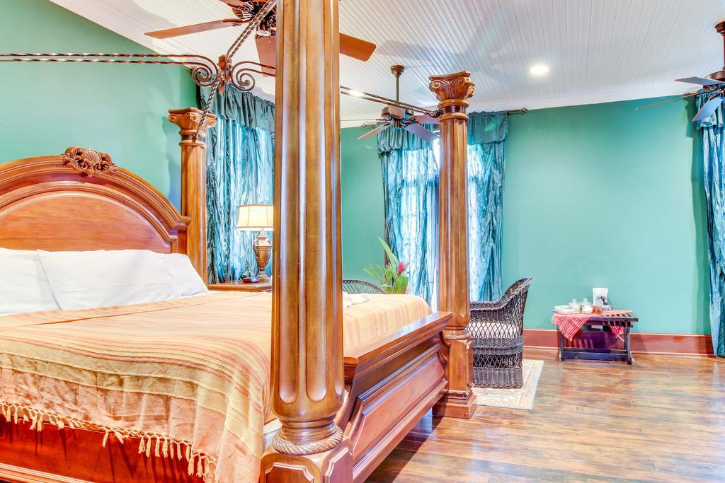Colonial Suite @ Mahogany Hall 圣伊格纳西奥 外观 照片